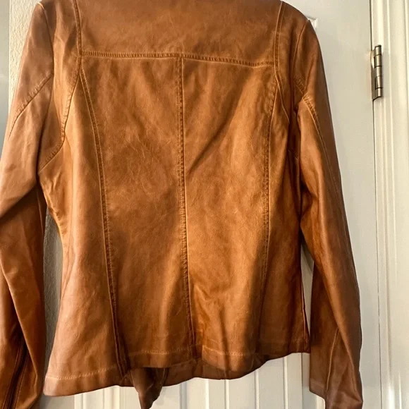 Max Studio leather jacket - Picture 3 of 5